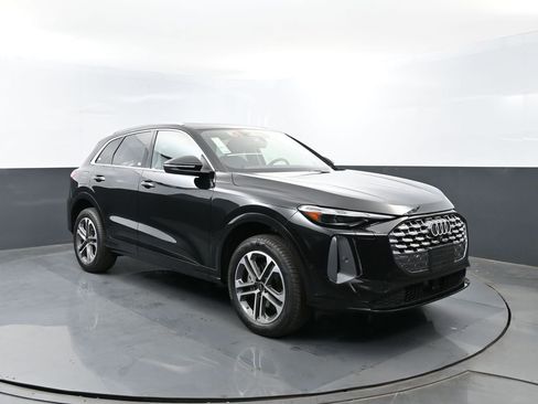 New 2026 Audi Q5 Premium AWD/4WD image 3