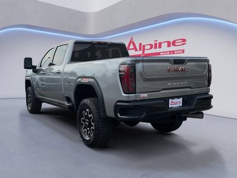 Used 2025 GMC Sierra 2500 AT4X AWD/4WD image 3