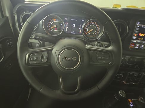 Used 2023 Jeep Wrangler Unlimited Sport AWD/4WD image 15