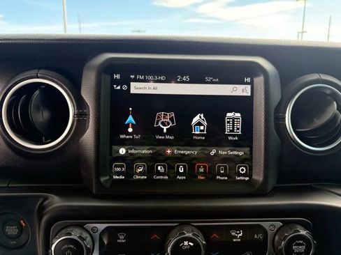 Used 2021 Jeep Wrangler Unlimited Sahara image 18