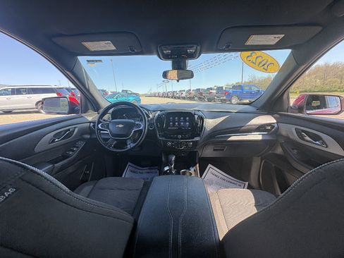 Used 2023 Chevrolet Traverse LT AWD/4WD image 23