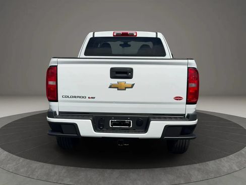 Used 2020 Chevrolet Colorado W/T w/ WT Convenience Package RWD image 5