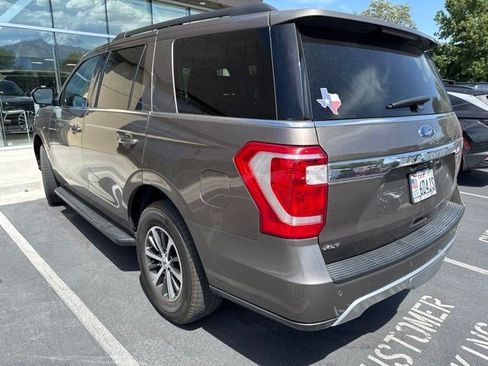 Used 2018 Ford Expedition XLT w/ Equipment Group 201A AWD/4WD image 5
