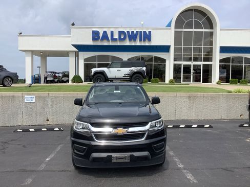 Used 2020 Chevrolet Colorado W/T RWD image 2
