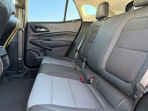 Used 2025 Chevrolet Trax LT image 23