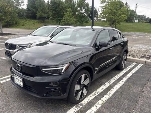 Used 2023 Volvo C40 P8 Recharge Ultimate AWD/4WD image 2