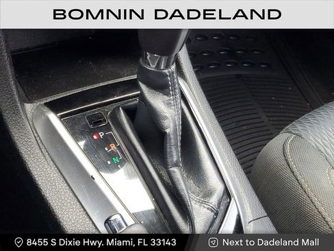 Used 2019 Toyota Corolla SE image 25