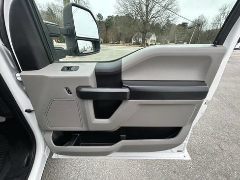 Used 2019 Ford F350 XL w/ Power Equipment Group image 25
