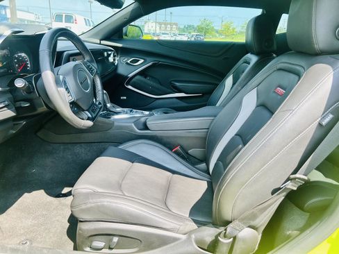 Used 2021 Chevrolet Camaro SS image 24