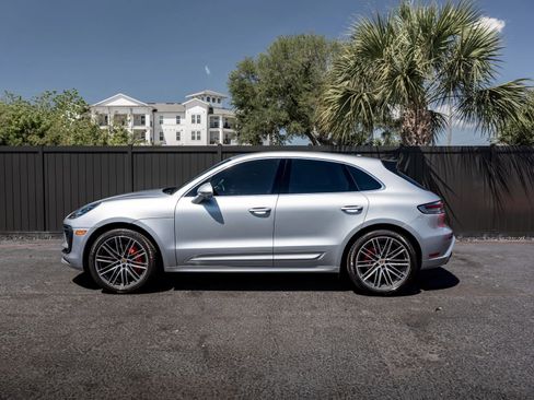Used 2023 Porsche Macan S AWD/4WD image 7