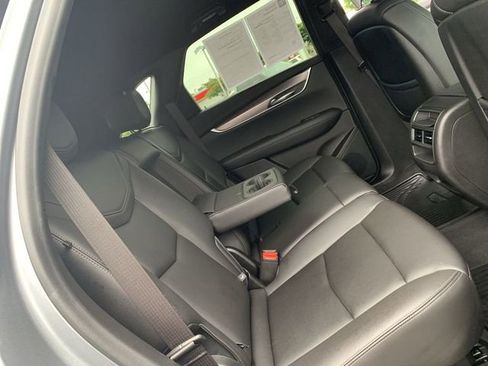 Used 2022 Cadillac XT5 Luxury AWD/4WD image 12