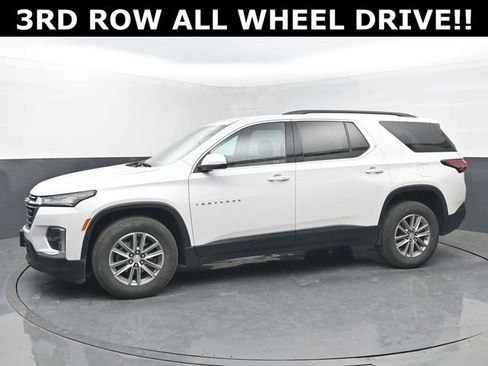 Used 2023 Chevrolet Traverse LT AWD/4WD image 2