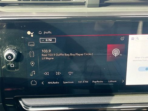 Used 2024 GMC Sierra 1500 AT4 w/ Technology Package image 15