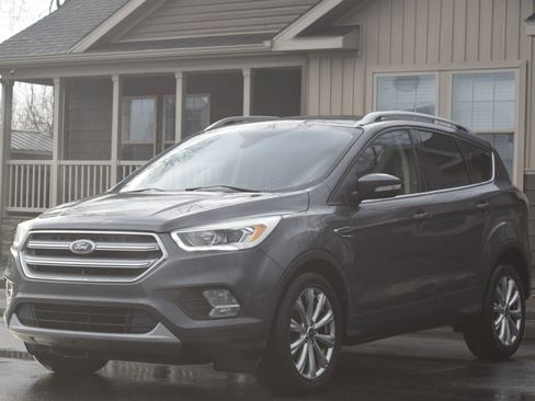 Used 2017 Ford Escape Titanium image 1