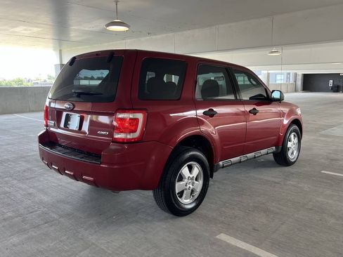 Used 2009 Ford Escape XLS AWD/4WD image 13