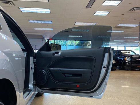 Used 2006 Ford Mustang GT image 32