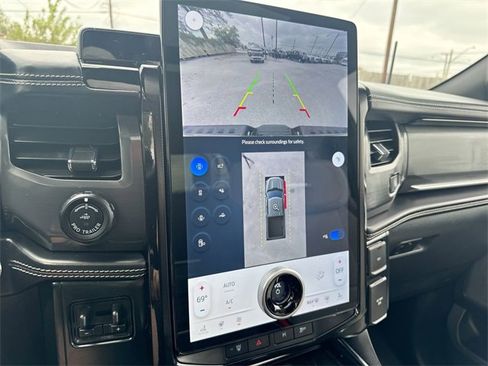 Certified 2023 Ford F150 Lightning Platinum image 28