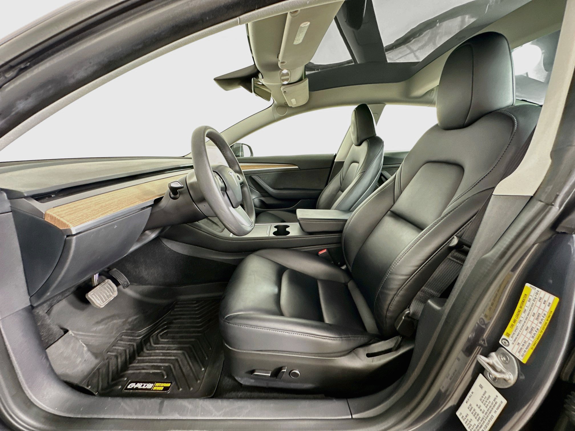 Used 2023 Tesla Model 3 Standard Range RWD image 13