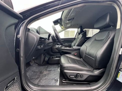 Certified 2022 Kia EV6 Wind w/ Wind Technology Package image 16