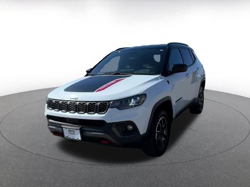 Used 2025 Jeep Compass Trailhawk w/ Trailer Tow Group image 7