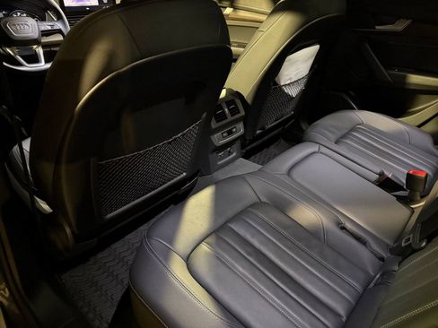 Used 2023 Audi Q5 2.0T Premium w/ Convenience Package image 22