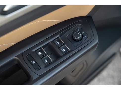 Used 2023 Volkswagen Atlas Cross Sport SEL R-Line AWD/4WD image 13