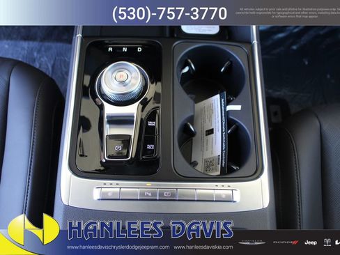 New 2026 Kia Carnival EX image 17