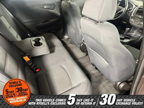 Used 2016 Chevrolet Malibu LT w/ Driver Confidence Package FWD image 8