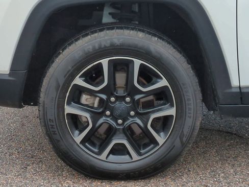 Used 2019 Jeep Compass Trailhawk AWD/4WD image 7