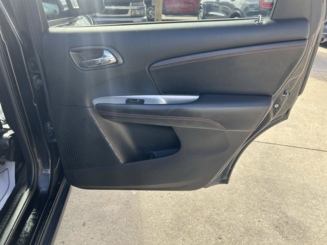 Used 2017 Dodge Journey GT w/ Driver Convenience Group FWD image 16