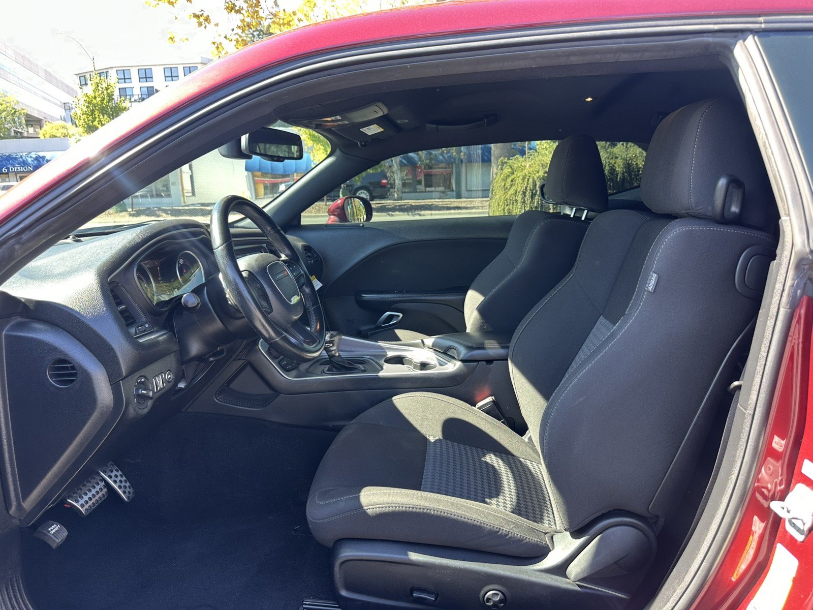 Used 2019 Dodge Challenger R/T RWD image 15