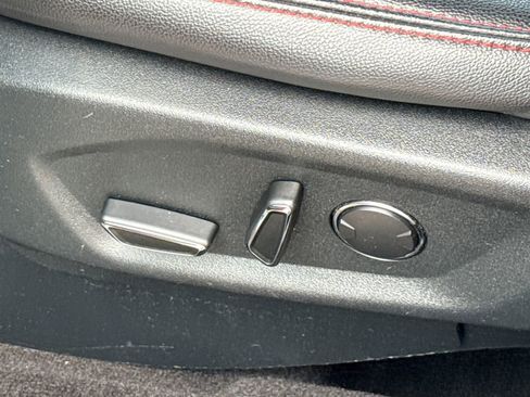 Certified 2018 Ford Explorer Sport w/ Equipment Group 401A image 25