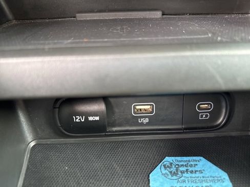 Used 2023 Kia Soul S image 31