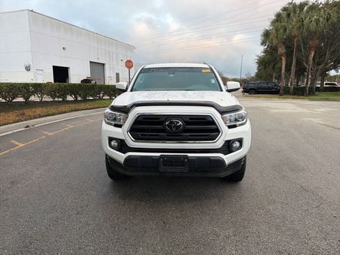 Used 2018 Toyota Tacoma SR5 image 8
