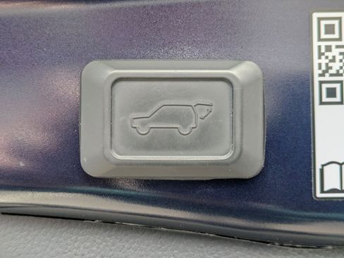 Used 2023 Toyota RAV4 Limited image 21