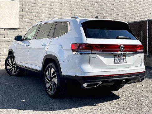 Certified 2024 Volkswagen Atlas SEL AWD/4WD image 10
