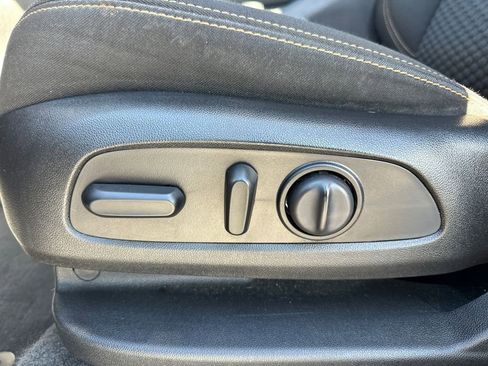 Used 2019 GMC Terrain SLE w/ Driver Convenience Package image 22