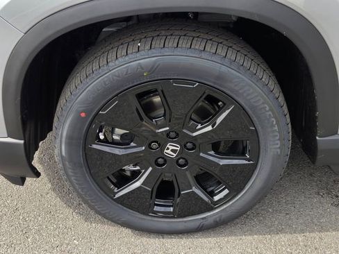 New 2026 Honda Pilot Black Edition image 7