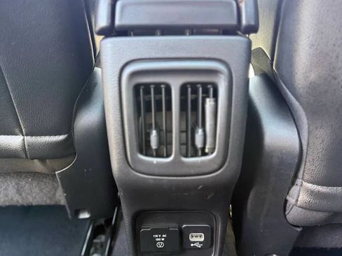 Used 2019 Jeep Compass Limited AWD/4WD image 20