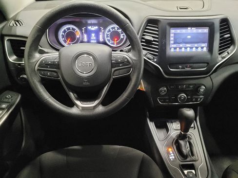 Used 2019 Jeep Cherokee Latitude w/ Popular Appearance Group FWD image 22