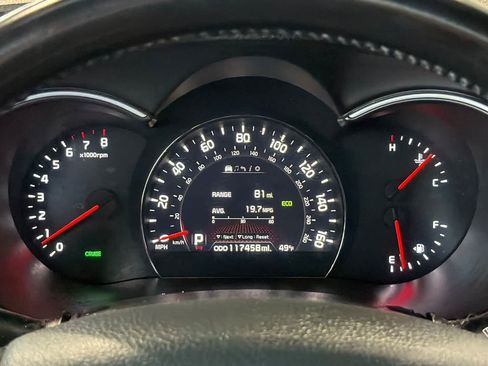 Used 2014 Kia Sorento SX w/ 3rd Row Package AWD/4WD image 28