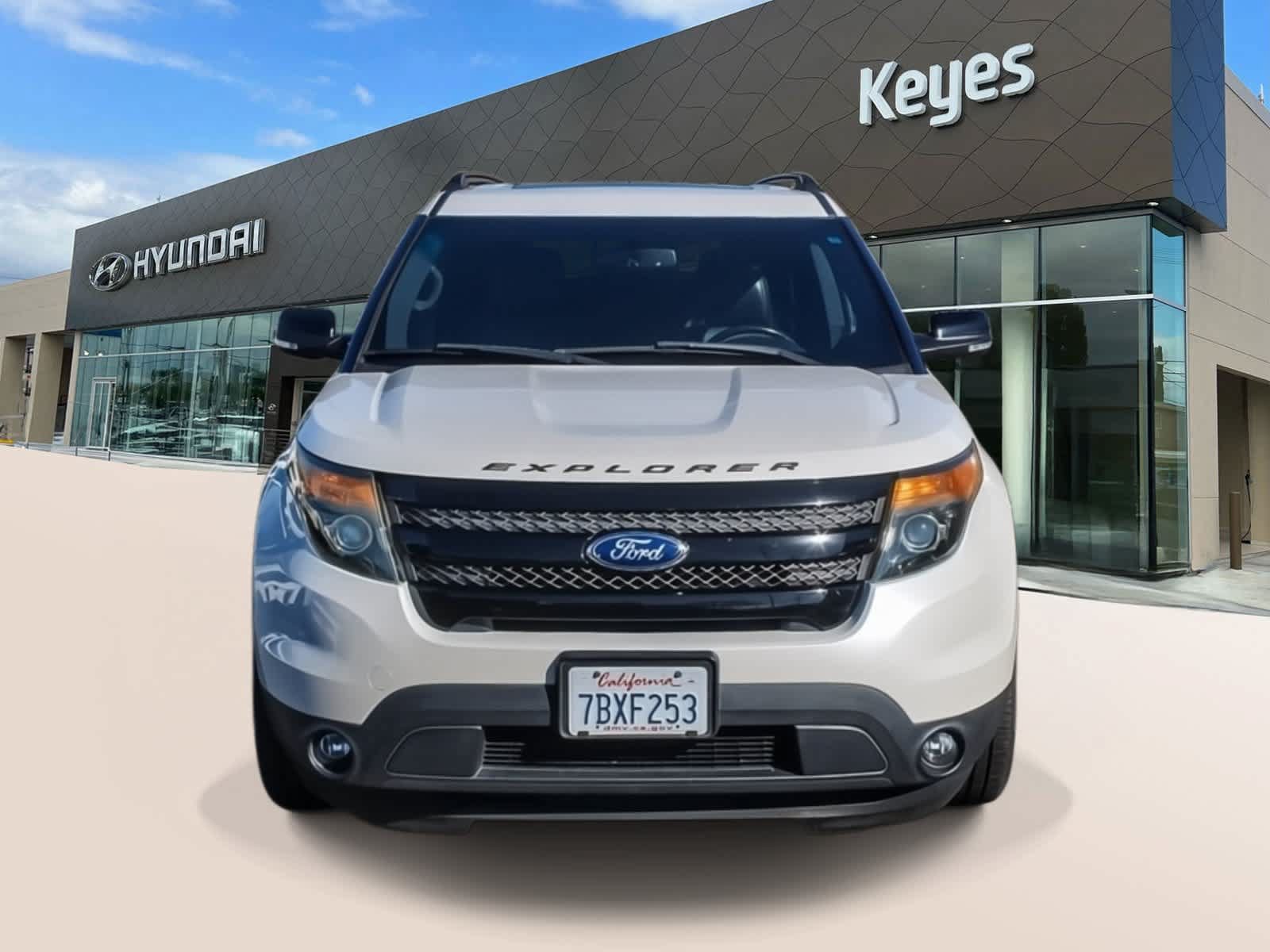 Used 2014 Ford Explorer Sport w/ Equipment Group 401A AWD/4WD image 2