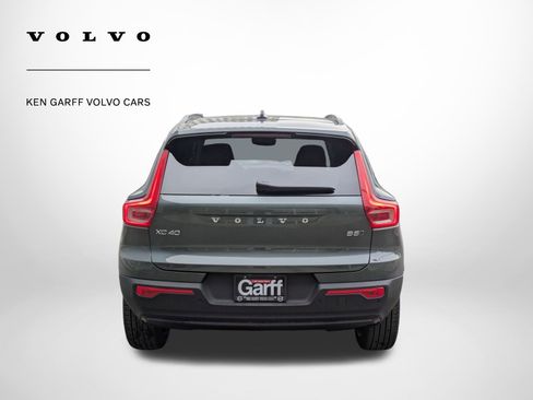 New 2026 Volvo XC40 B5 Ultra w/ Climate Package image 4