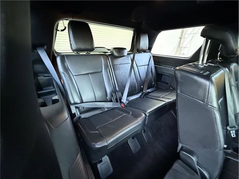 Used 2018 Ford Expedition XLT w/ Equipment Group 202A image 23