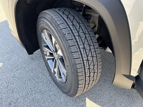 New 2026 Chevrolet Equinox LT image 30