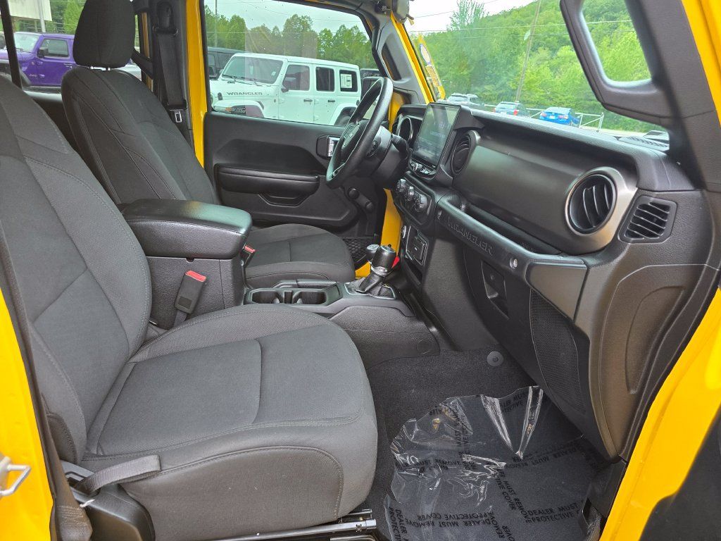 Used 2018 Jeep Wrangler Unlimited Sport AWD/4WD image 27