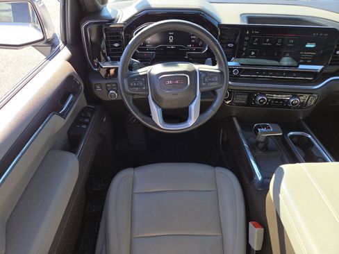 Used 2025 GMC Sierra 1500 SLT w/ SLT Convenience Package image 30