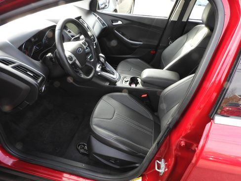Used 2014 Ford Focus Titanium image 7