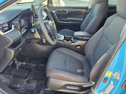 Used 2019 Toyota RAV4 LE w/ All Weather Liner Package image 24