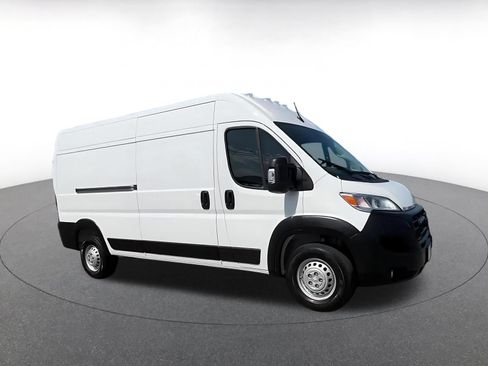 Used 2026 RAM ProMaster 2500 w/ Convenience Group FWD image 2